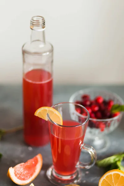 Citrus and lemonade on the table in summer — Stock Photo, Image