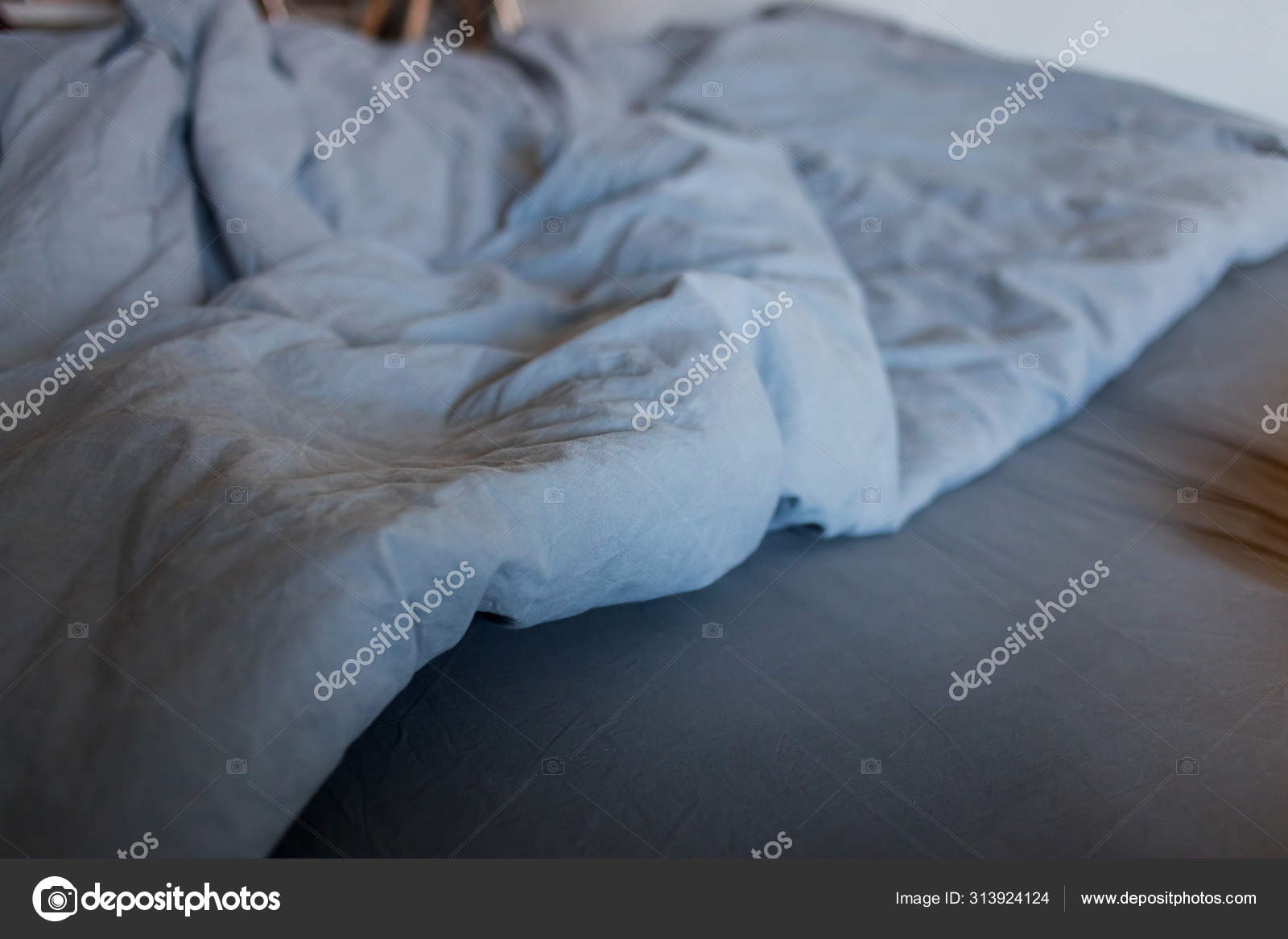 sheets blankets pillows