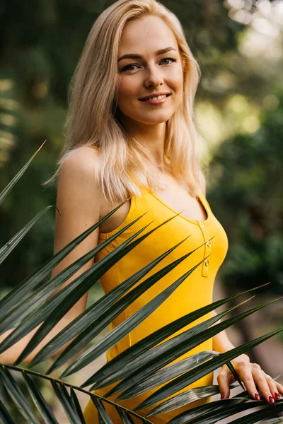 Closeup Vertical Portrait Happy Beautiful Luxurious Blonde Cute Smile Standing — Stock Photo, Image