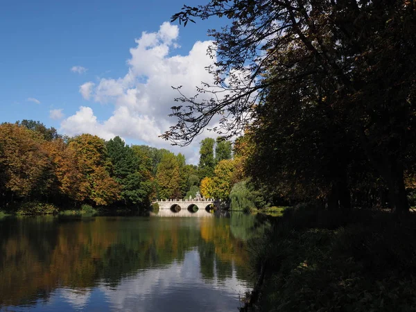 Scenic Part Bridge Baths Park Landscapes Warsaw European Capital City — Stockfoto
