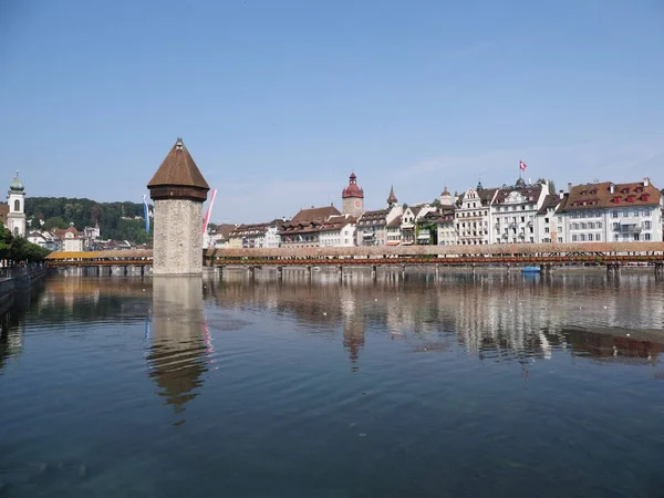 Luzern Svájc 2018 Augusztus Reprezentatív Történelmi Épületek Kápolna Híd Torony — Stock Fotó