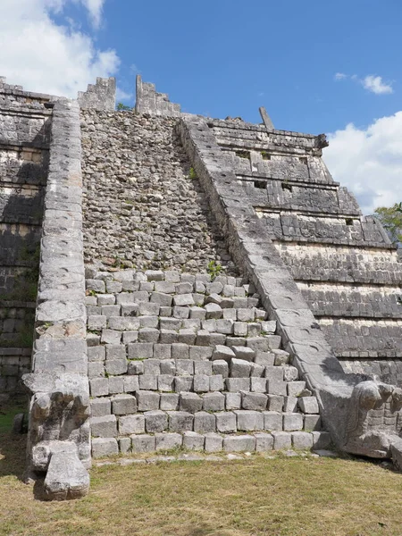 Kamienne Schody Grobowca Najwyższego Kapłana Piramidy Mieście Chichen Itza Majów — Zdjęcie stockowe