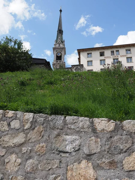 Moritz Schweiz August 2018 Glockenturm Der Evangelischen Kirke Evangelische Kirche — Stockfoto