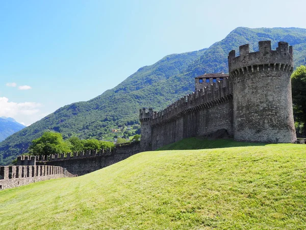 Fortification Grassy Field Montebello Castle European Bellinzona City Capital Canton — Foto de Stock