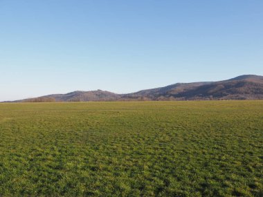 Polonya 'nın Bielsko-Biala şehrinde Silezya Beskid Dağları ıssız