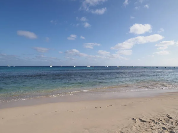 Praia Oceano Atlântico Cidade Africana Santa Maria Ilha Sal Cabo — Fotografia de Stock