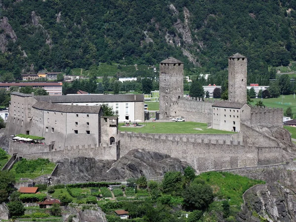 Pohled Hrad Grande Evropském Městě Bellinzona Hlavním Městě Kantonu Ticino — Stock fotografie