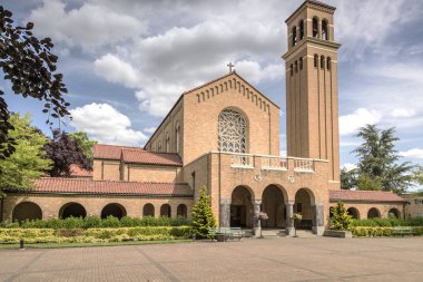 MT Angel Abbey St Benedict, Bahçe Oregon.