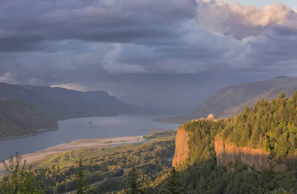 Columbia River Gorge Nubes Puesta Sol Rayo Sol —  Fotos de Stock
