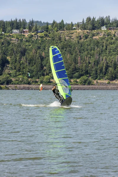 Windsurfen Und Segeln Kapuzenfluss Oregon — Stockfoto