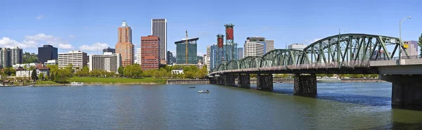 Portland Oregon manzarası panorama. — Stok fotoğraf