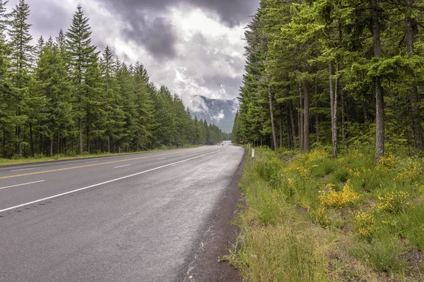 The Road to Sandy Oregon from Mt. Hood. — Stock Photo, Image