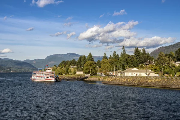 Barco de vapor atracado en Stevenson Oregon . — Foto de Stock