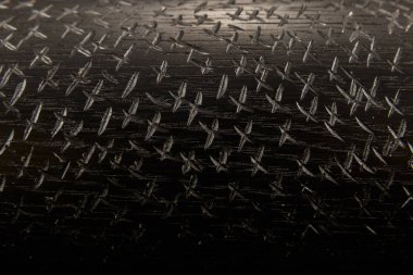 Kahverengi, tahta kesme tahtasını çizmiş. Ahşap doku