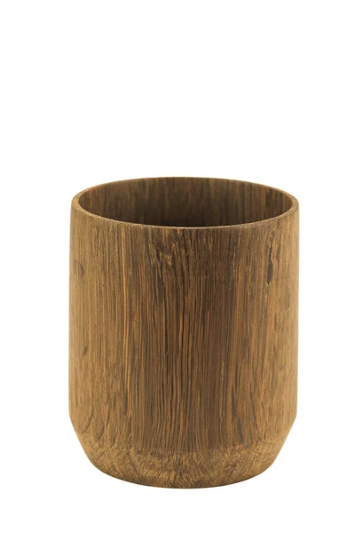 Dřevo řemesla poháry, mísy, lžíce, naběračky na bílém pozadí. — Stock fotografie