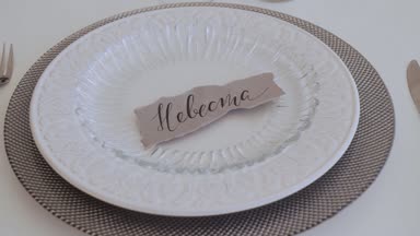 Alyans homojen bir arka plan üzerinde