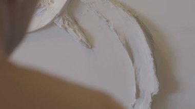 Sıva ve duvar kısma kalıplama işlemi