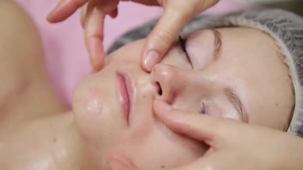 Spa Woman Facial Massage Face Massage Beauty Spa Salon Female — Stock Video