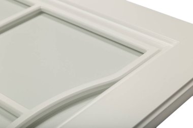 Beyaz bir çerçeve cephe mutfak için ayrıntı close-up.