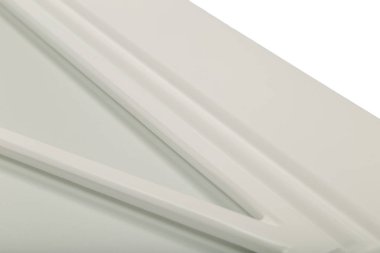Beyaz bir çerçeve cephe mutfak için ayrıntı close-up.