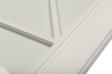 Beyaz bir çerçeve cephe mutfak için ayrıntı close-up.