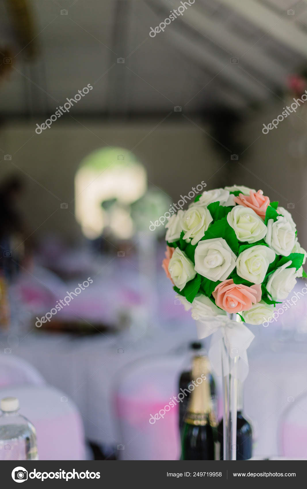 Wedding Decor Table For The Newlyweds Outdoor Wedding Reception