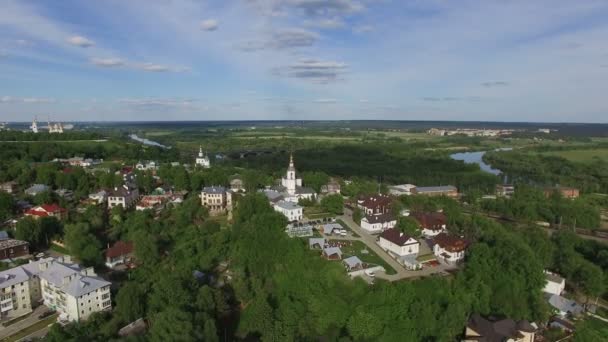 Церква в старому селі — стокове відео