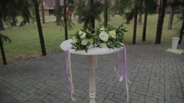 Registrering av avsluta registreringen, äpplen knippe hö blommor. — Stockvideo