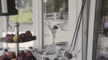 Işık çok güzel kokteyl piramit.