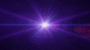 Koyu arka plan üzerinde sıcak ışık. anamorfik mercek parlaması.