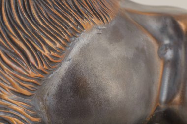 Üzerinde çizgiler olan bronz doku.