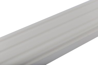 Arka plan veya mutfak için minimalist mobilya cephe kavramı, beyaz bir arka plan üzerinde mobilya iç.