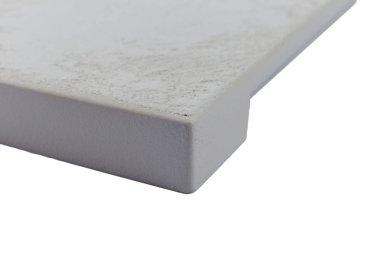 Arka plan veya mutfak için minimalist mobilya cephe kavramı, beyaz bir arka plan üzerinde mobilya iç.