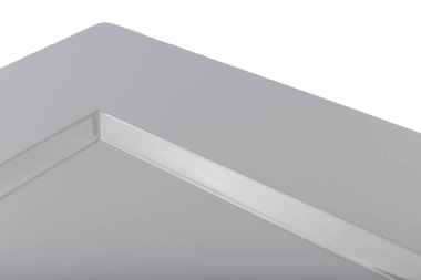 Arka plan veya mutfak için minimalist mobilya cephe kavramı, beyaz bir arka plan üzerinde mobilya iç.