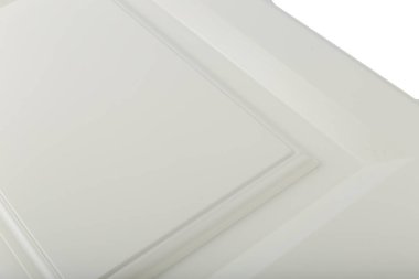 Arka plan veya mutfak için minimalist mobilya cephe kavramı, beyaz bir arka plan üzerinde mobilya iç.