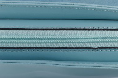 Bir kadın çantası, yeni tasarım yakın çekim detayları.