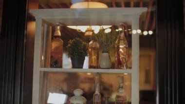 Bir akşam kafegüzel vitrin.