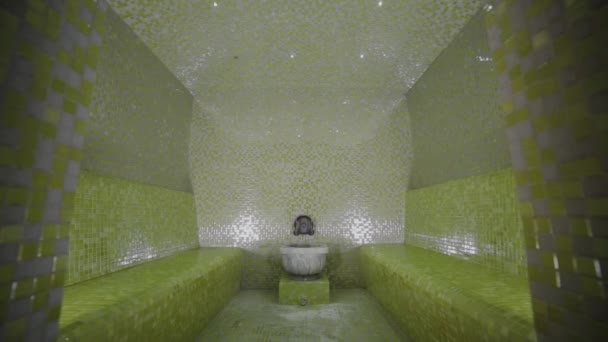 Όμορφο εσωτερικό του χαμάμ δωμάτιο σε spa σαλόνι. — Αρχείο Βίντεο
