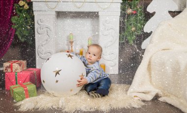 Büyük bir aileyiz tüm yardım Noel yemeği hizmet