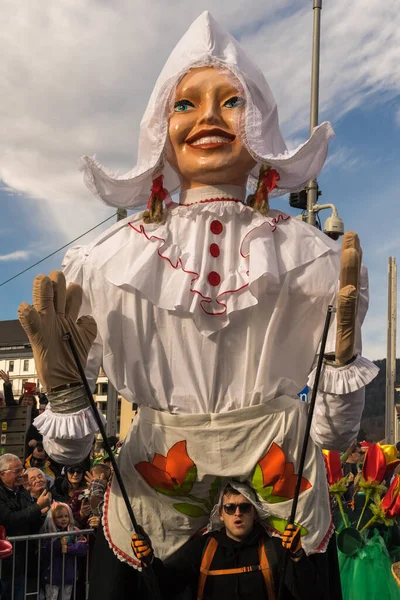 Villach Áustria Fevereiro 2020 Enorme Fantoche Caminha Pela Rua Tradicional — Fotografia de Stock