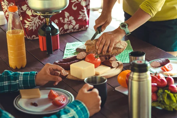Preparación Desayuno Aire Libre Durante Las Vacaciones Camping — Foto de Stock
