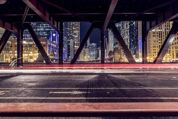 Tracce Luce Sul Ponte Chicago — Foto Stock