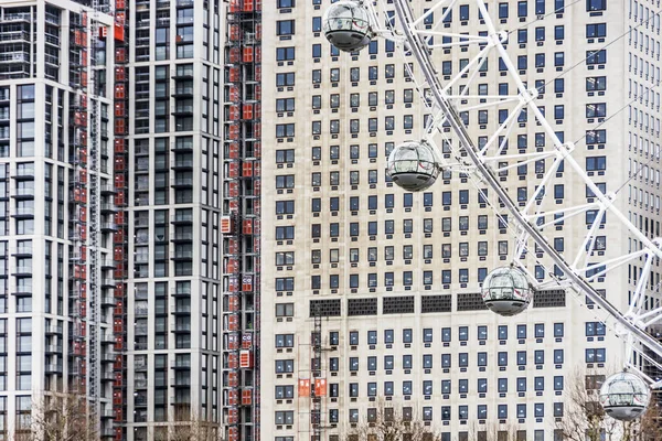 Londen Eye Wiel Met Kantoorgebouwen — Stockfoto