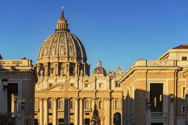 Basilika Sankt Peter in vatikanischem Rom — Stockfoto