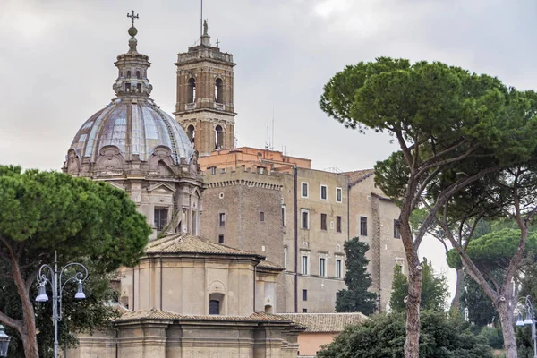 Traian forum ruinen in rom — Stockfoto