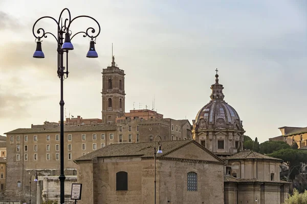 Kirchenarchitektur in Rom — Stockfoto