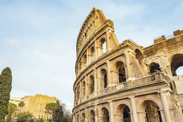 Edificio del estadio Coliseo en Roma — Foto de Stock