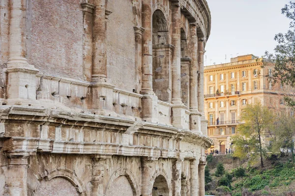 Edificio del estadio Coliseo en Roma — Foto de Stock