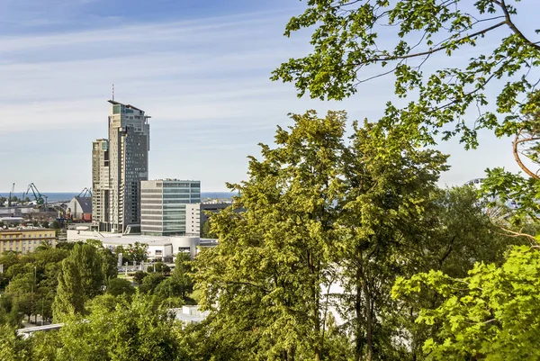 Arquitectura moderna de edificios industriales en Gdynia —  Fotos de Stock