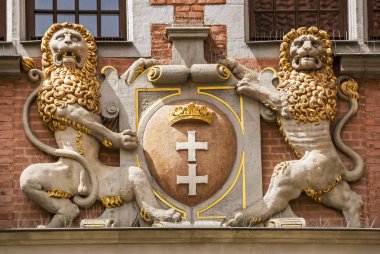 Gdansk şehrinin eski tarihi heraldik amblemi